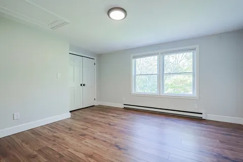 $3,200 | 115 Green Street, Unit A, Marblehead, MA 01945