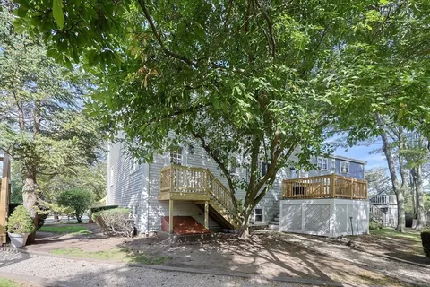 $3,200 | 115 Green Street, Unit A, Marblehead, MA 01945