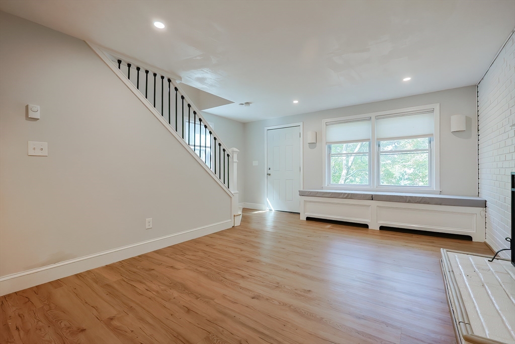 115 Green Street, Unit A Marblehead, MA 01945 - Photo 4 of 34