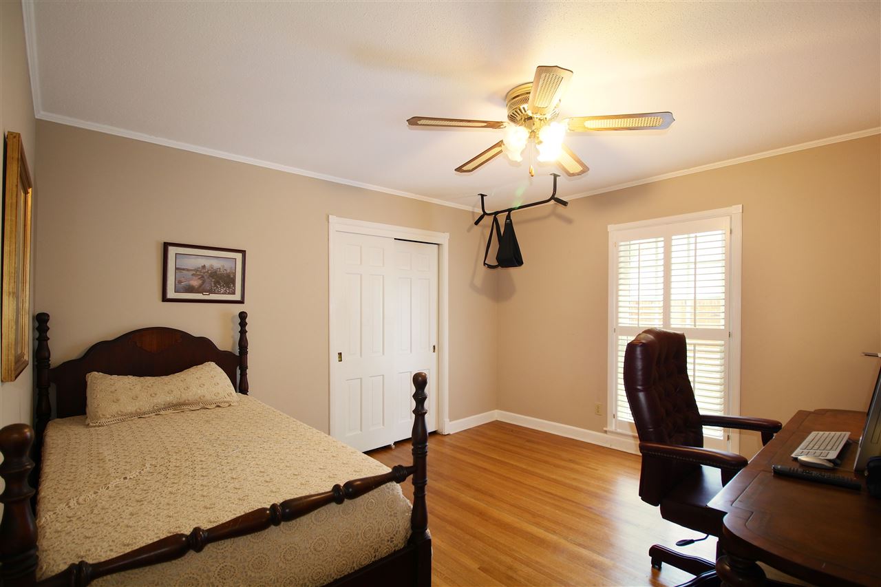916 Park Valley Road Memphis, TN 38119 - Photo 11 of 23 Gallery Image 11