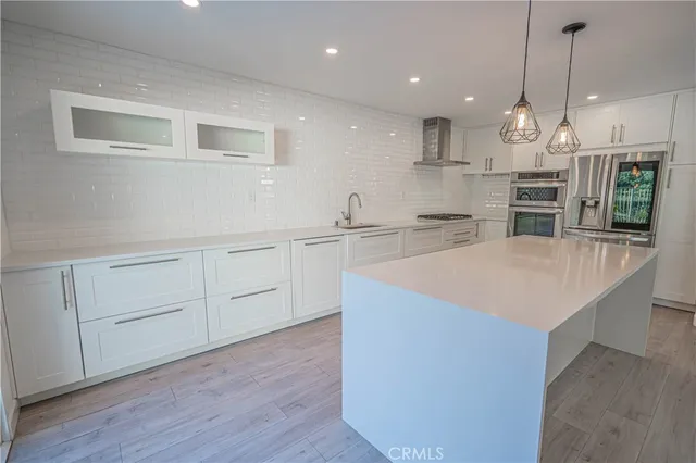 $995,000 | 17913 Maplehurst Place, Canyon Country, CA 91387