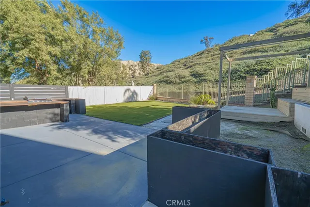 $995,000 | 17913 Maplehurst Place, Canyon Country, CA 91387