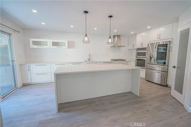 $995,000 | 17913 Maplehurst Place, Canyon Country, CA 91387