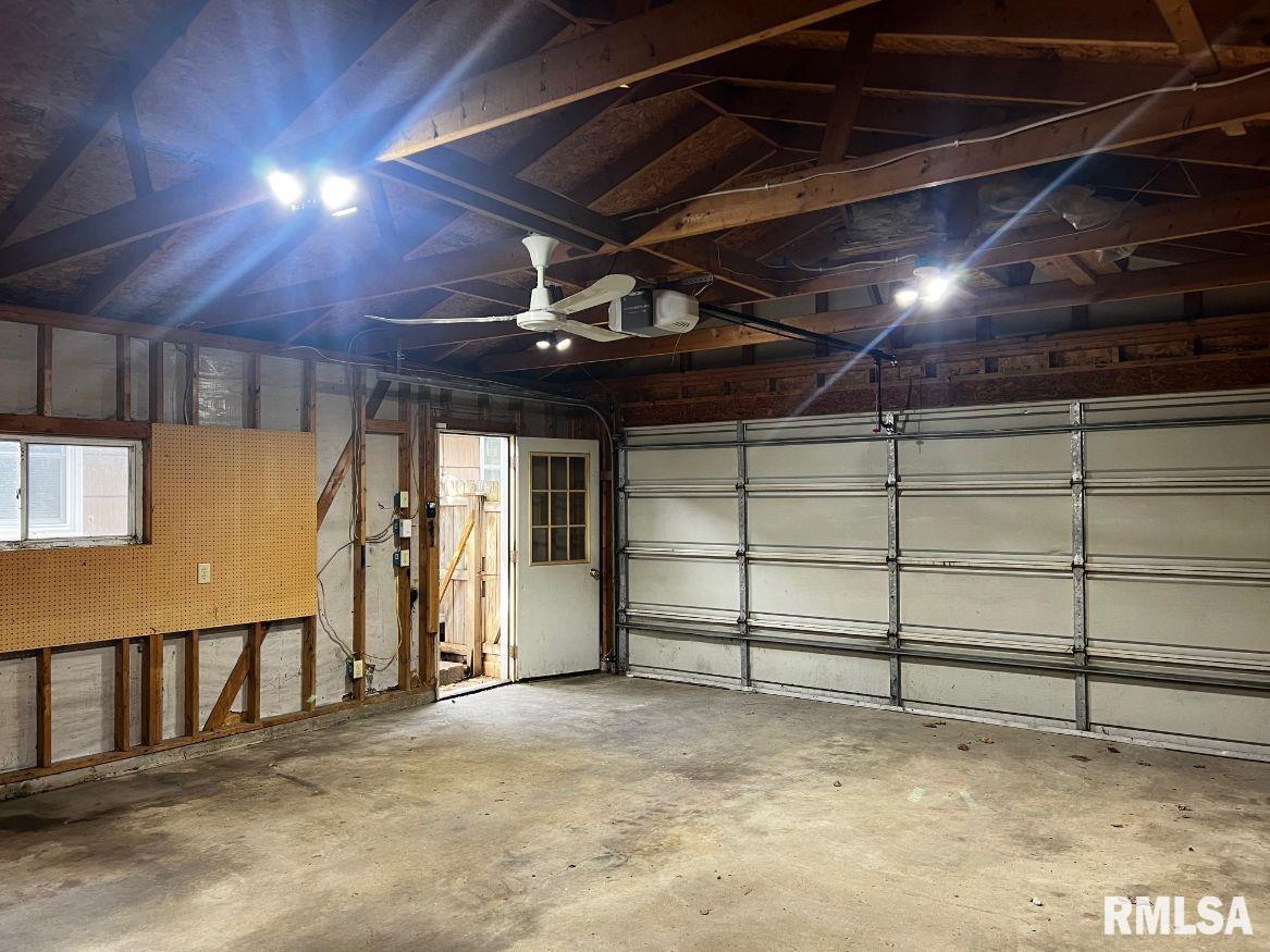 604 Eastman Avenue Springfield, IL 62702 - Photo 3 of 13