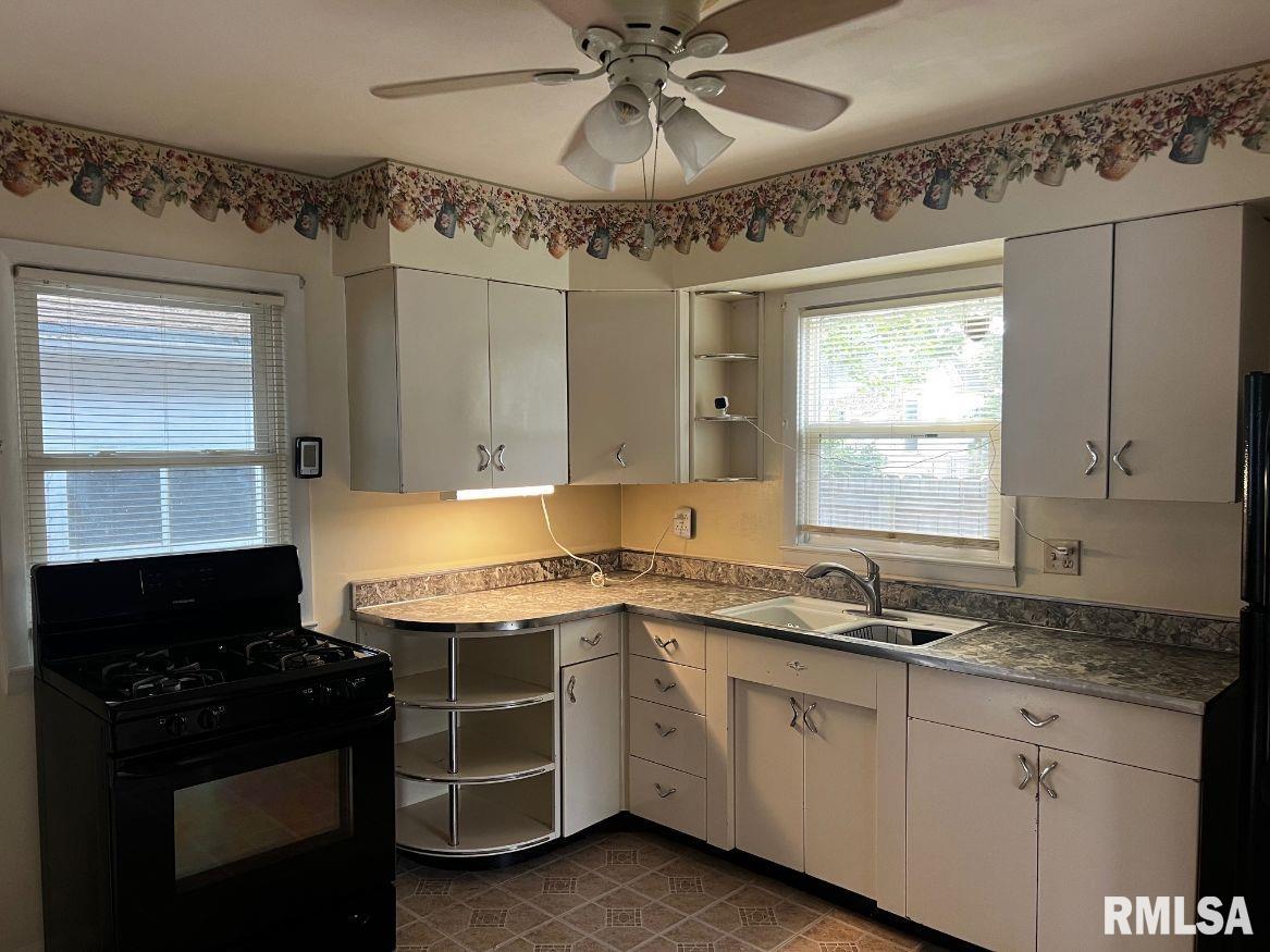 604 Eastman Avenue Springfield, IL 62702 - Photo 9 of 13