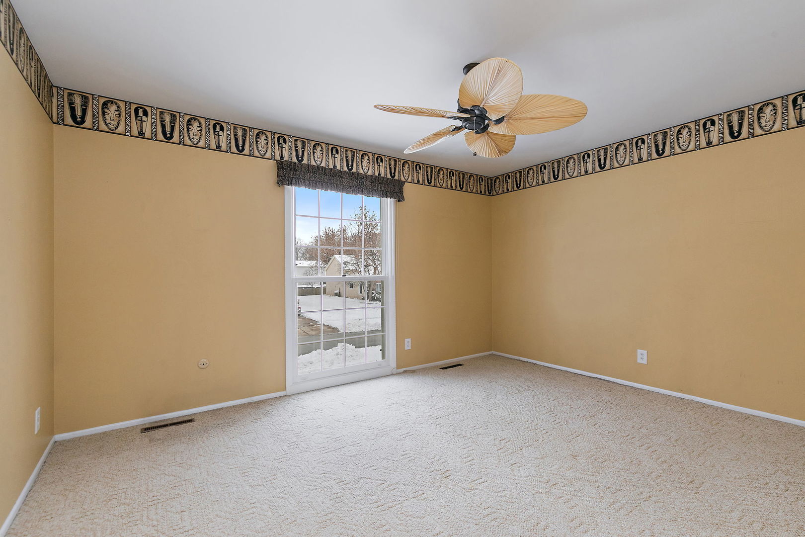 1021 Abbey Drive Crystal Lake, IL 60014 - Photo 18 of 28 a view of an empty room