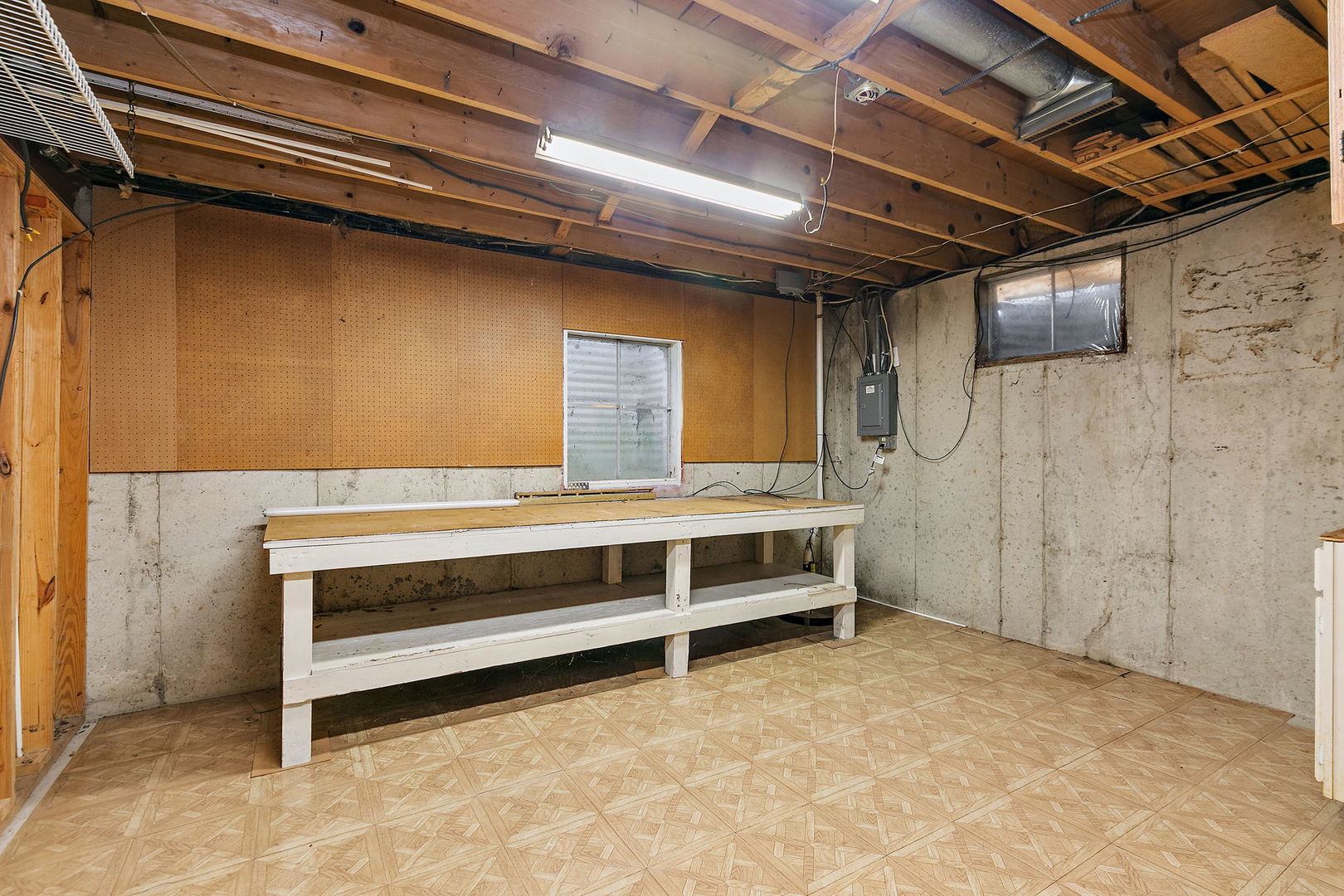 1021 Abbey Drive Crystal Lake, IL 60014 - Photo 24 of 28 a view of room with a bench
