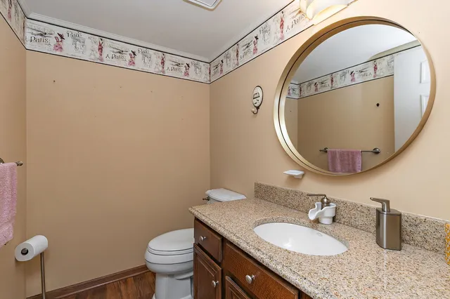 $385,000 | 1021 Abbey Drive, Crystal Lake, IL 60014