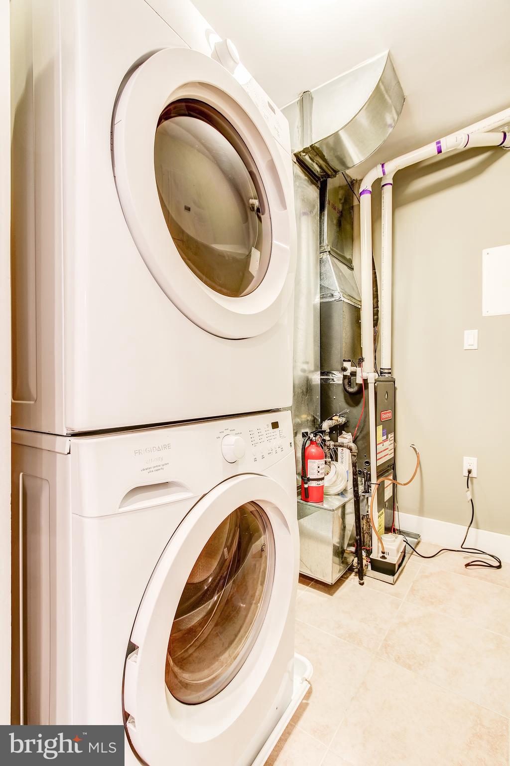 762 Park Road Northwest, Unit 4 Washington, DC 20010 - Photo 21 of 43 Full Size Washer and Dryer in Unit