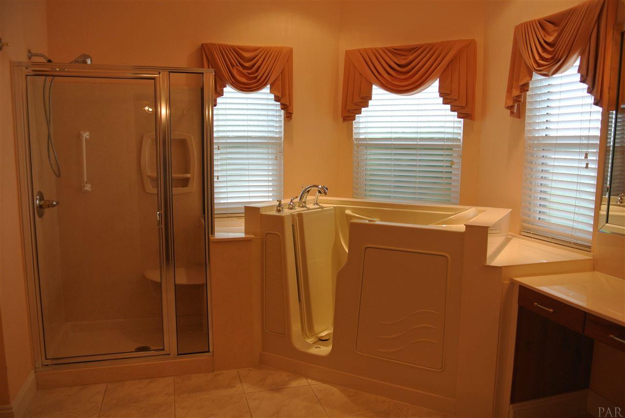 2531 Valley Road Navarre, FL 32566 - Photo 35 of 46