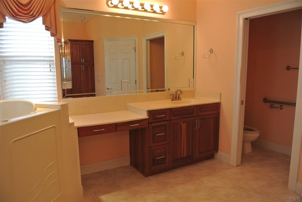 2531 Valley Road Navarre, FL 32566 - Photo 36 of 46