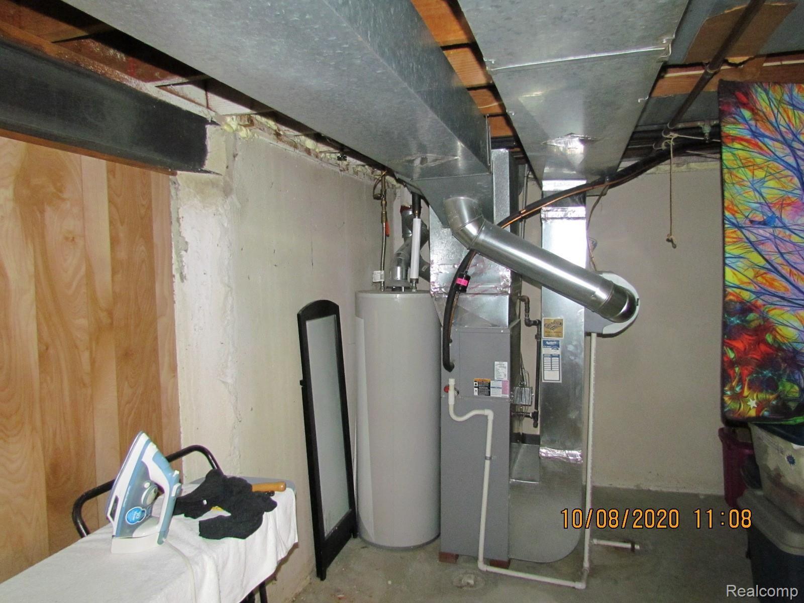 31646 Hoover Road Warren, MI 48093 - Photo 13 of 21 FURNACE & WATERHEATER.JPG