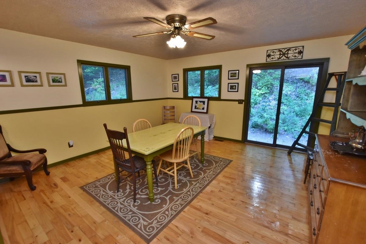 2247 South Richter Road Suttons Bay, MI 49682 - Photo 23 of 60 1914563-22.JPG