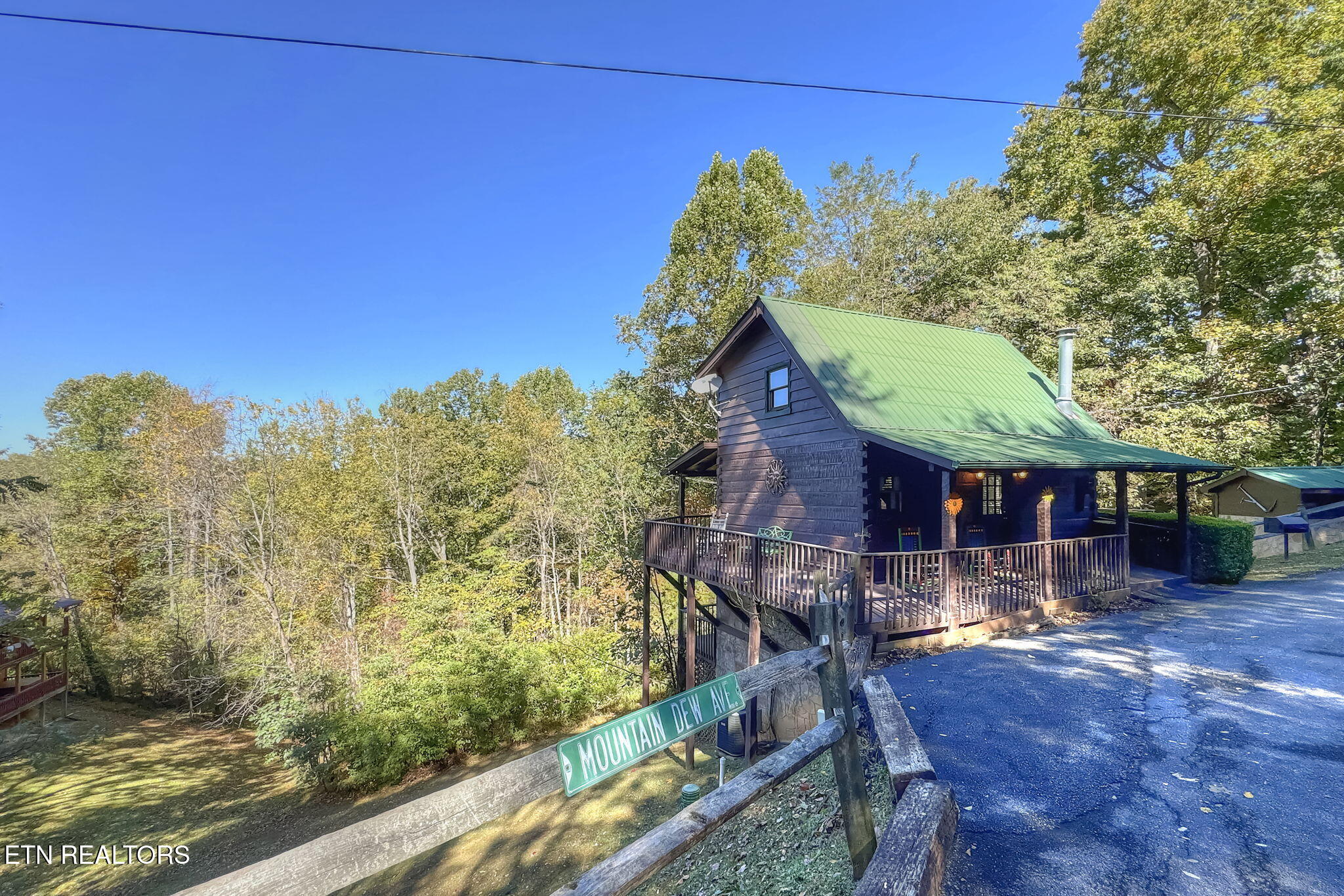 3550 Olde Tyme Way Sevierville, TN 37862 - Photo 2 of 23 IMG_5691