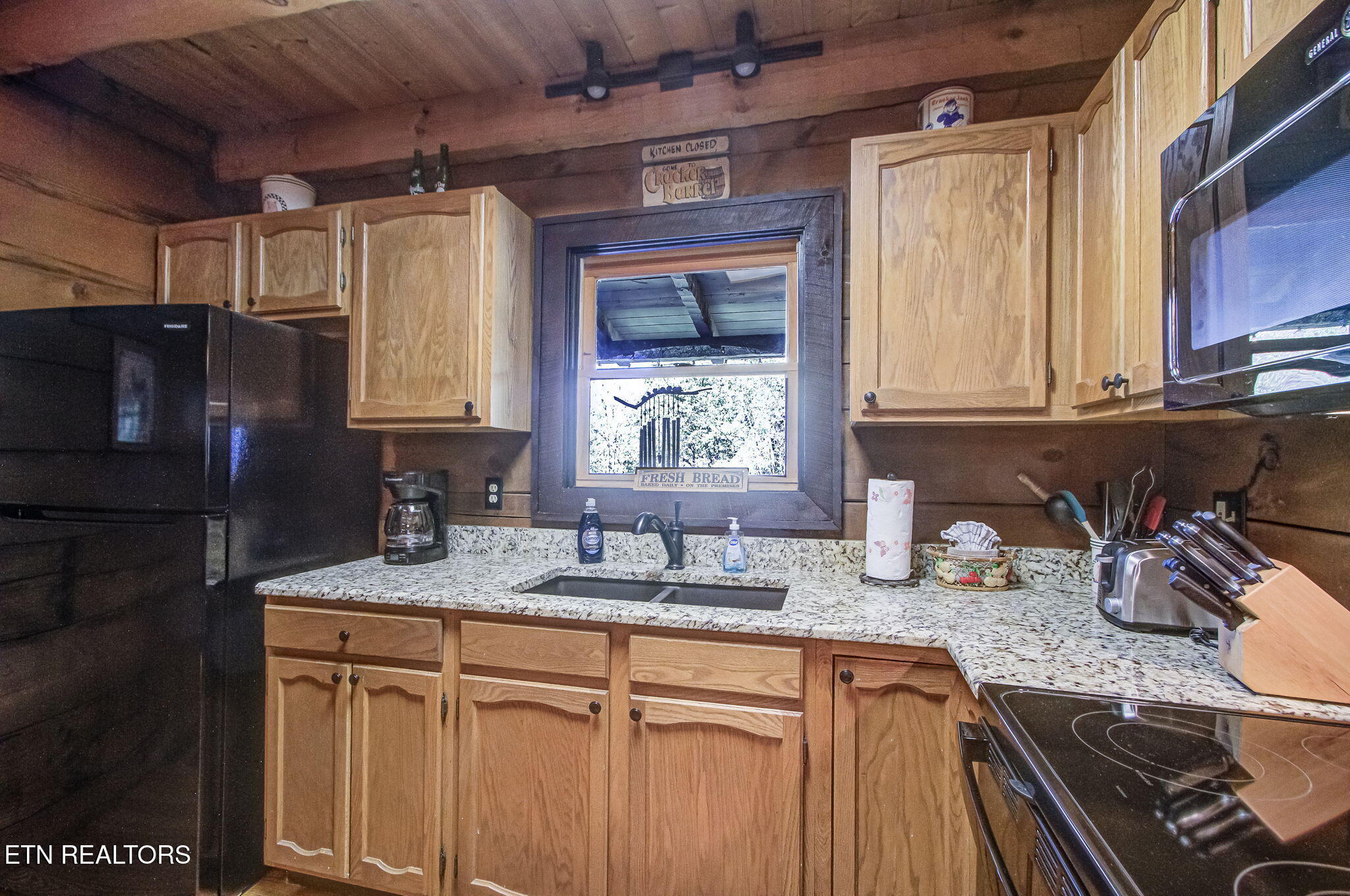 3550 Olde Tyme Way Sevierville, TN 37862 - Photo 8 of 23 IMG_5817