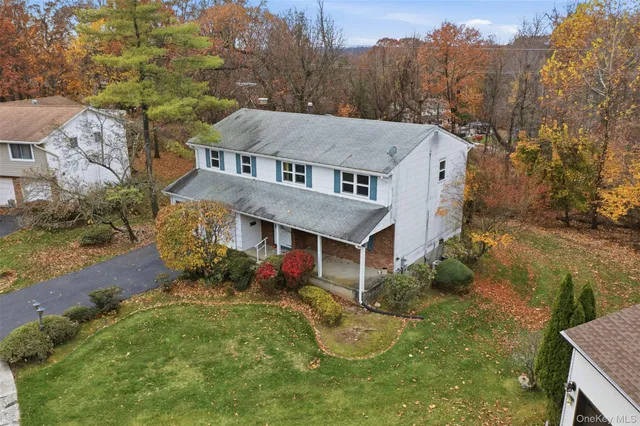 $749,000 | 7 Helaine Court, Orangeburg, NY 10962