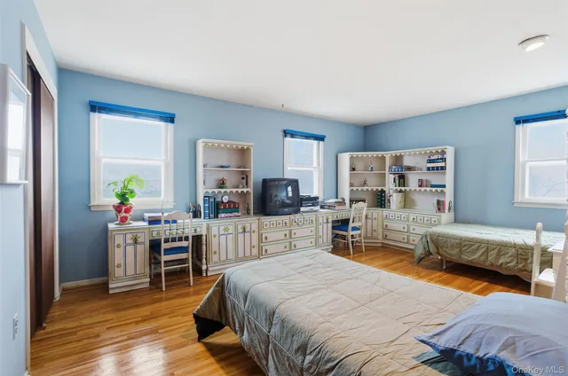 $749,000 | 7 Helaine Court, Orangeburg, NY 10962