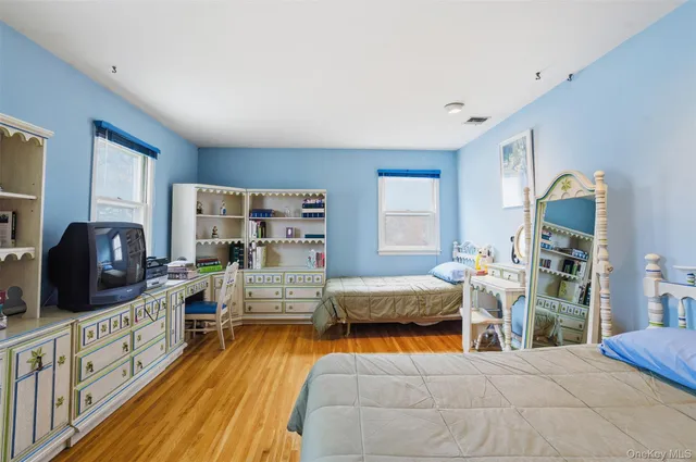 $749,000 | 7 Helaine Court, Orangeburg, NY 10962