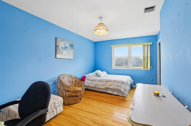 $749,000 | 7 Helaine Court, Orangeburg, NY 10962