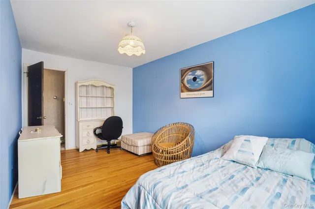 $749,000 | 7 Helaine Court, Orangeburg, NY 10962