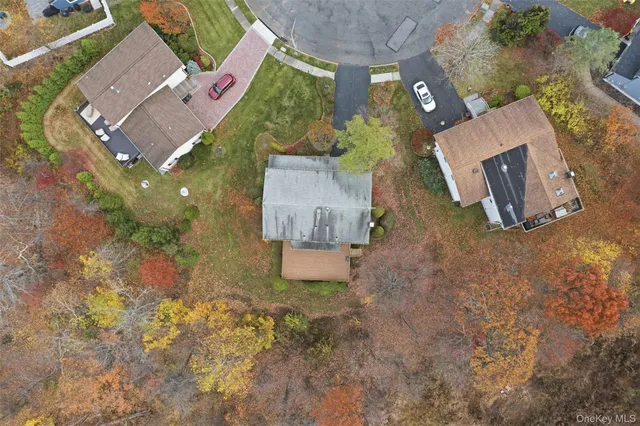 $749,000 | 7 Helaine Court, Orangeburg, NY 10962