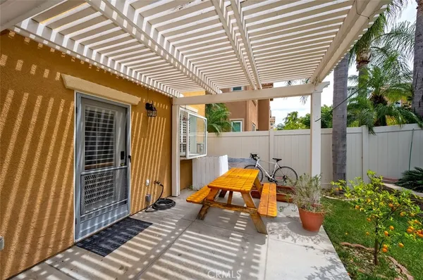 $1,549,880 | 46 Ohio, Irvine, CA 92606