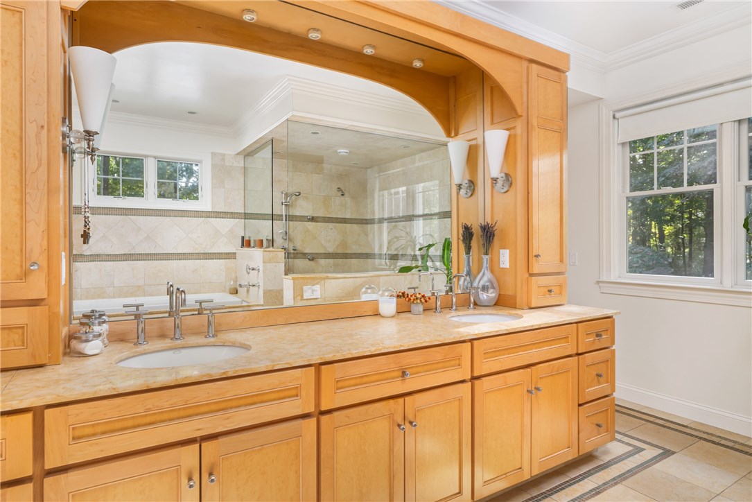 259 Forge Road North Kingstown, RI 02852 - Photo 26 of 40