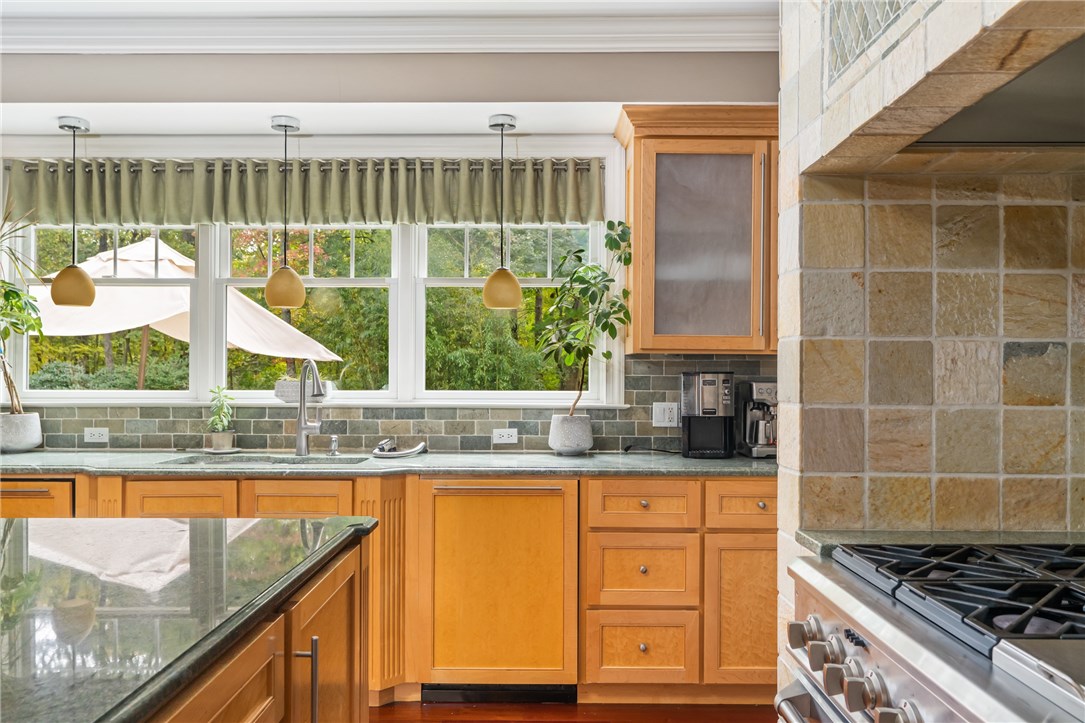 259 Forge Road North Kingstown, RI 02852 - Photo 29 of 40