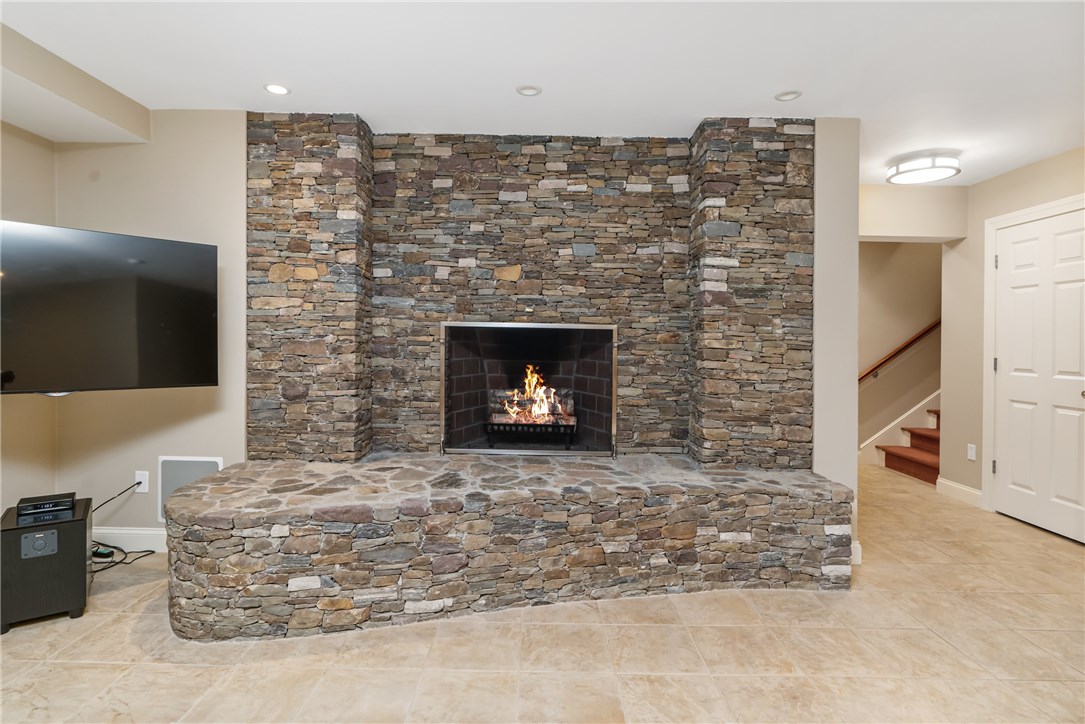 259 Forge Road North Kingstown, RI 02852 - Photo 37 of 40