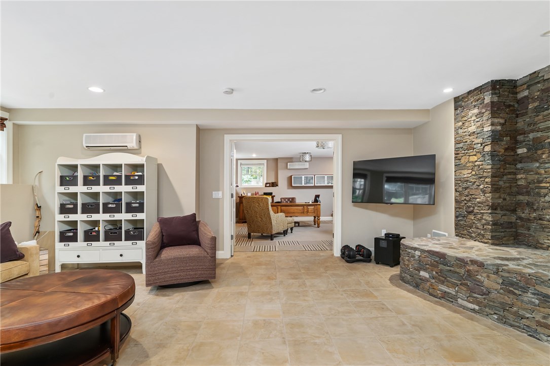 259 Forge Road North Kingstown, RI 02852 - Photo 38 of 40