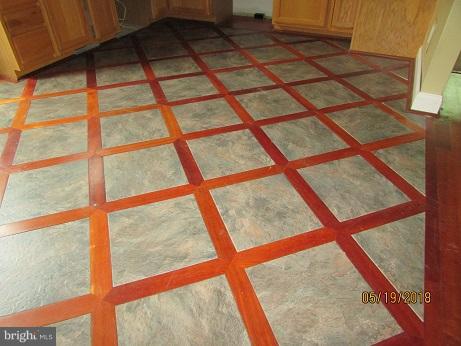 660 San Gabriel Road Lusby, MD 20657 - Photo 8 of 20 UNIQUE KITCHEN FLOORS
