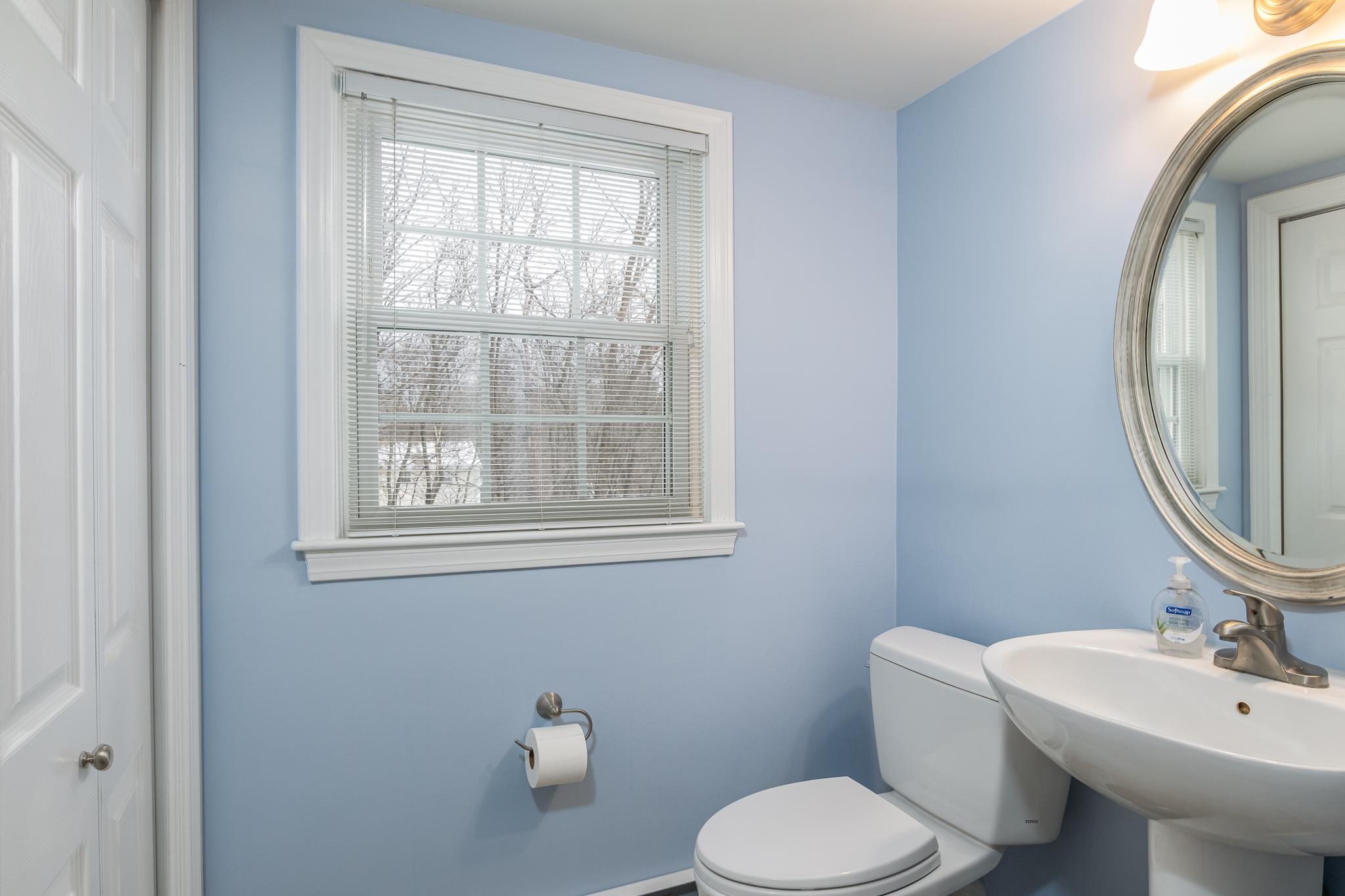 21 Woodridge Road Merrimack, NH 03054 - Photo 15 of 40 Gallery Image 15