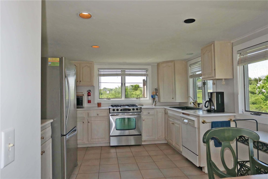 838 Center Road Block Island, RI 02807 - Photo 11 of 30 Kitchen