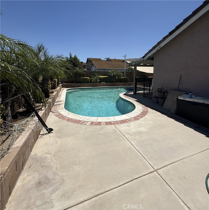 3165 Weatherby Drive Riverside, CA 92503 - Photo 23 of 30 Pool