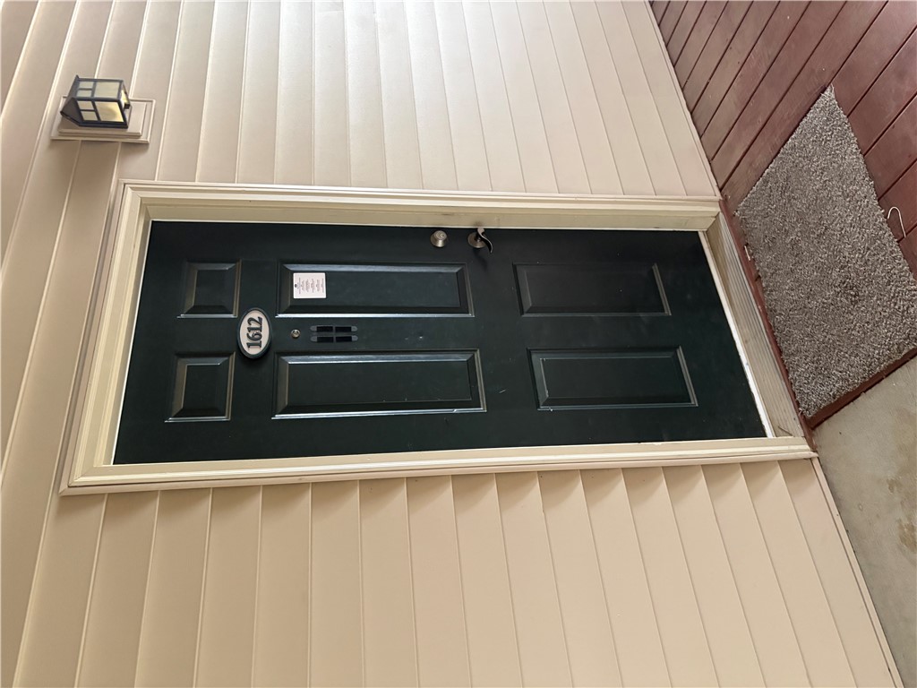 1612 Harts Ridge Drive, Unit 1612 Seneca, SC 29678 - Photo 2 of 14