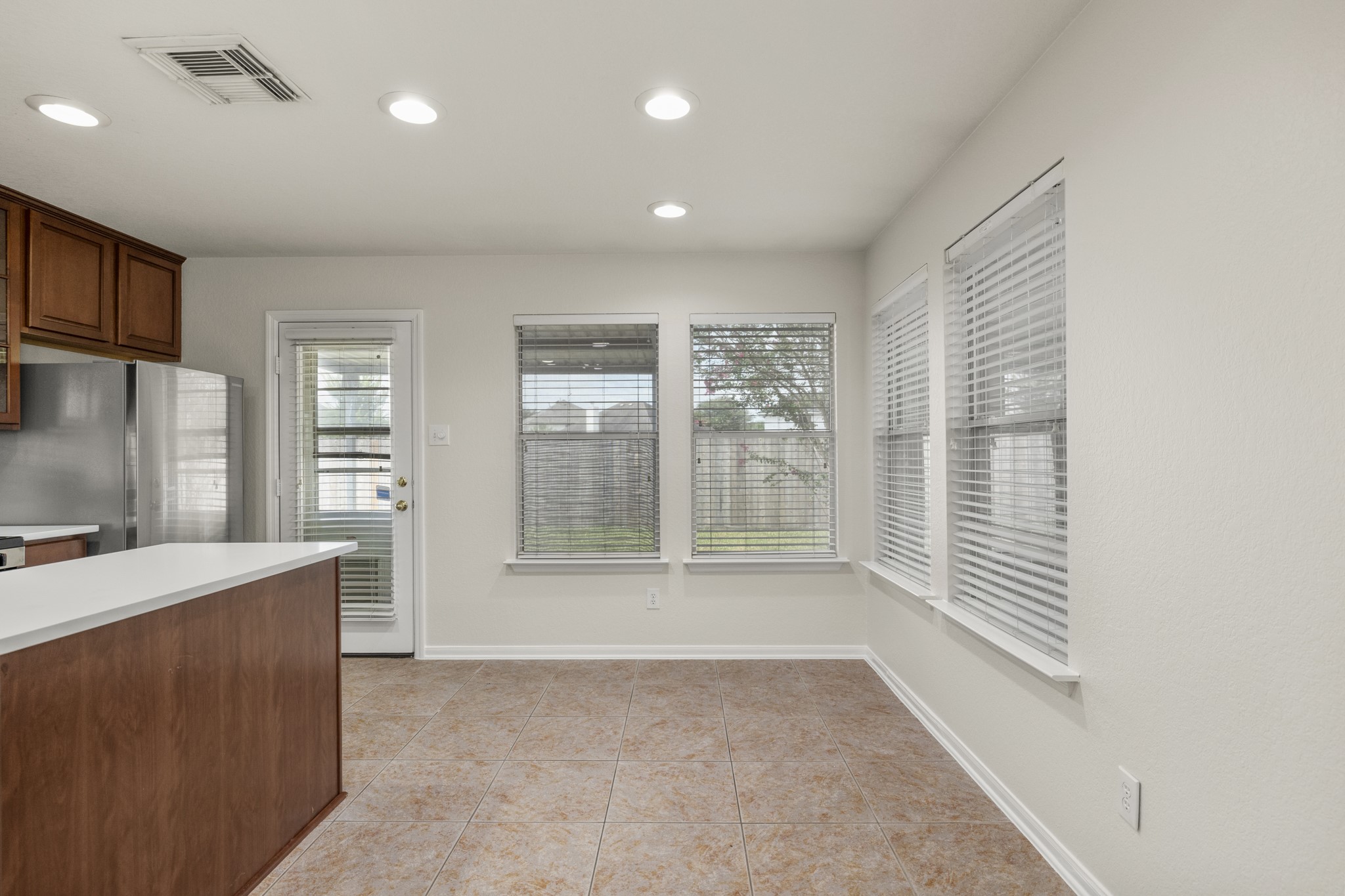 25511 Twister Trail Spring, TX 77373 - Photo 9 of 35 Gallery Image 9