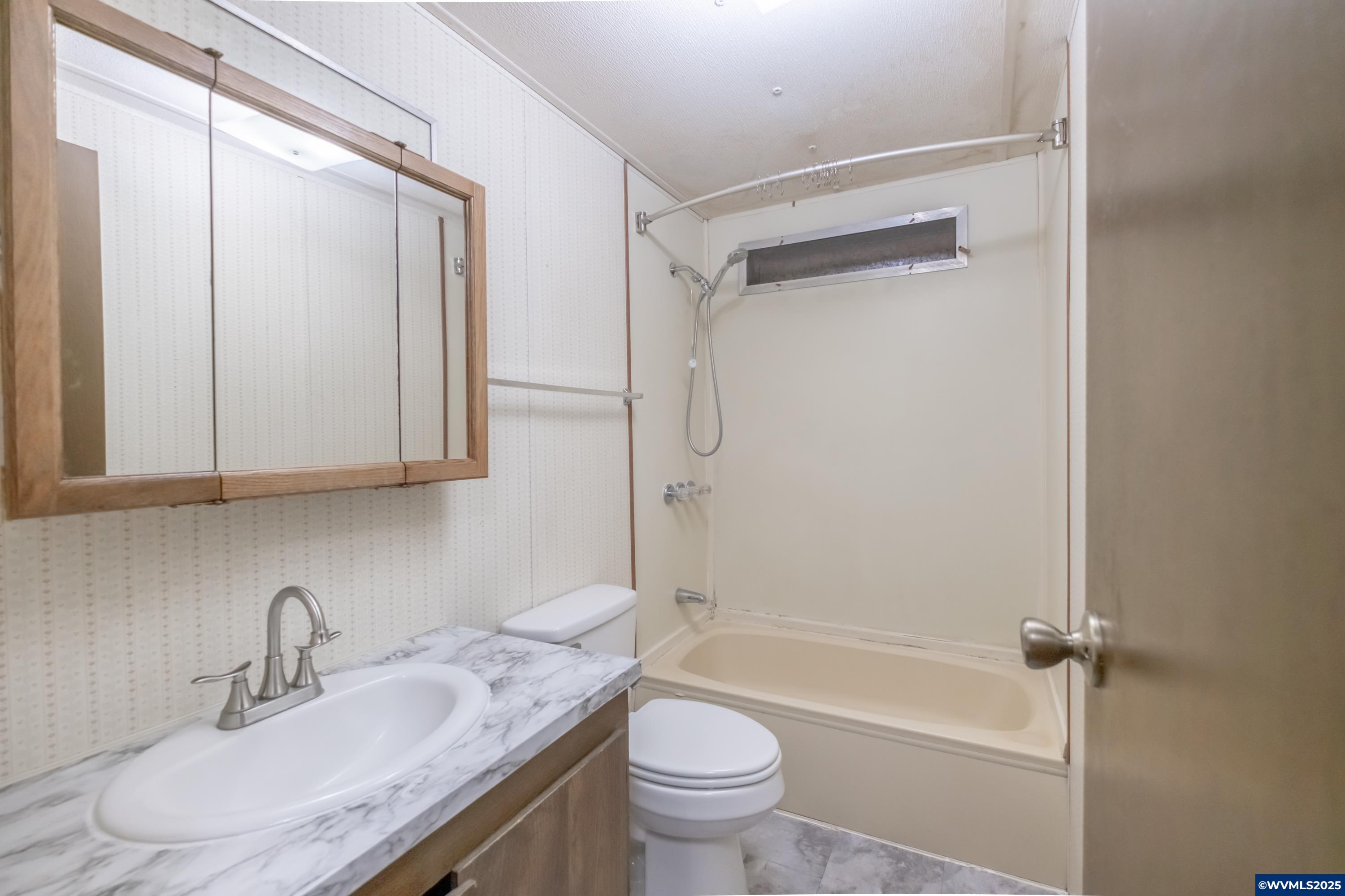 141 South 17th Street, Unit 44 Independence, OR 97351 - Photo 16 of 25