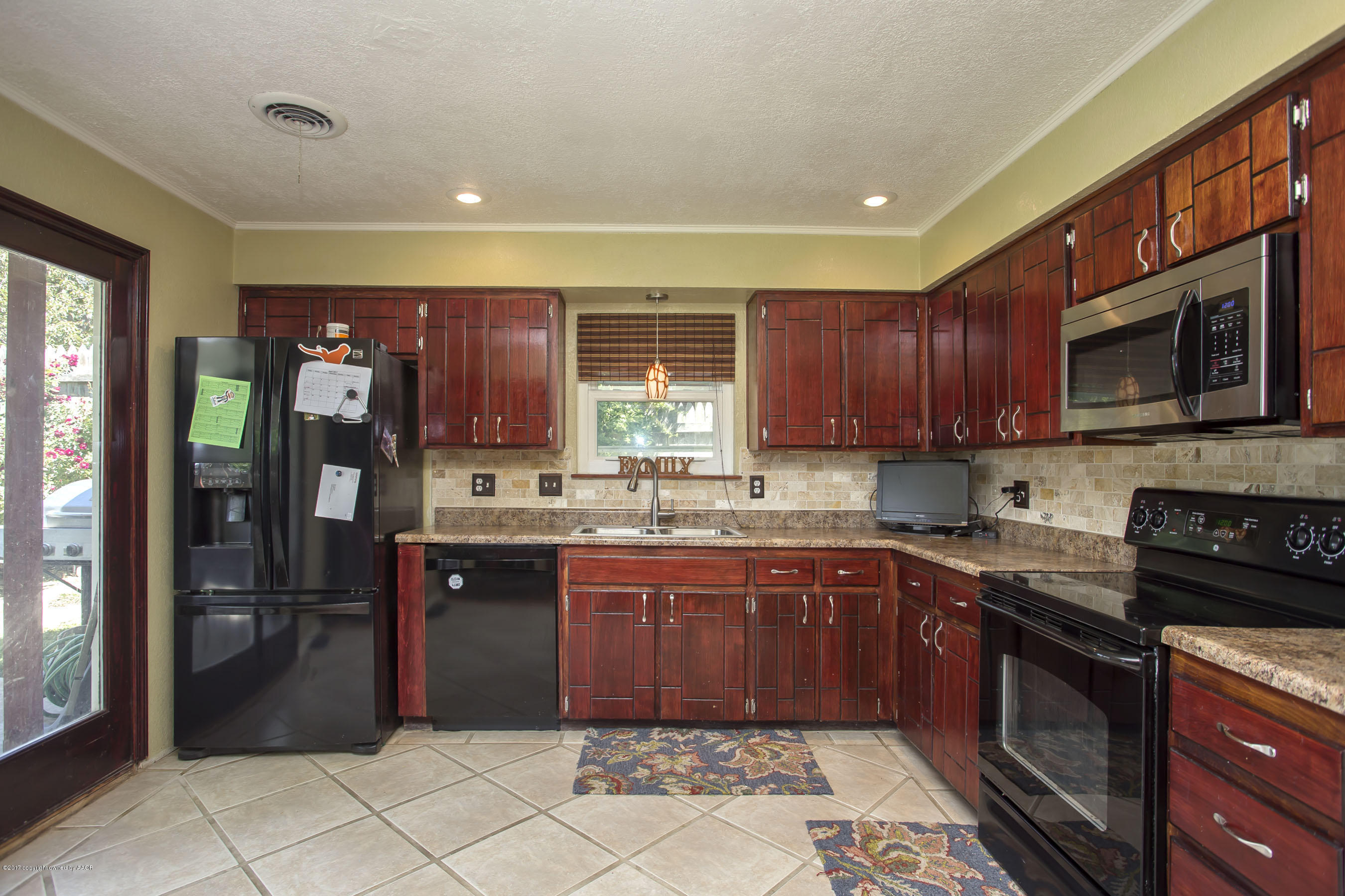 8216 Indian Trail Amarillo, TX 79110 - Photo 20 of 23 20