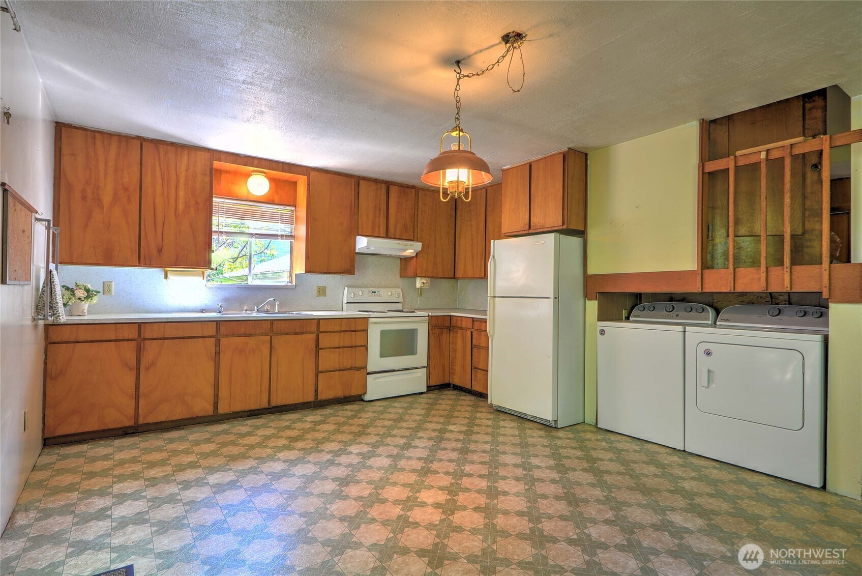 11610 20th Street Northeast Lake Stevens, WA 98258 - Photo 2 of 22