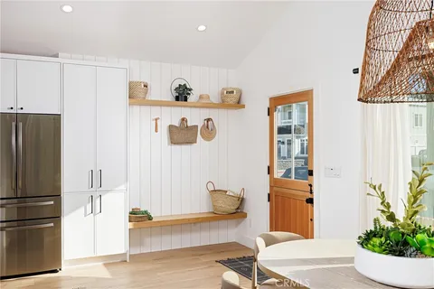 $2,350,000 | 122 East Bay Avenue, Newport Beach, CA 92661