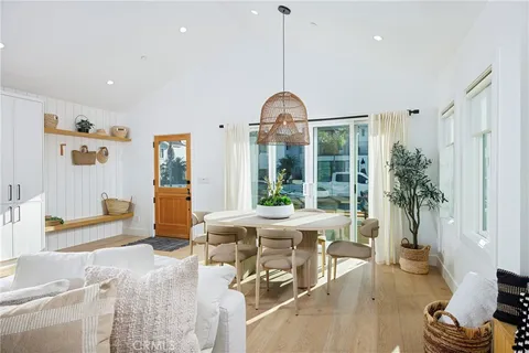 $2,350,000 | 122 East Bay Avenue, Newport Beach, CA 92661