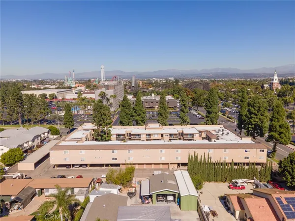 $16,500,000 | 7720 Crescent Avenue, Buena Park, CA 90620