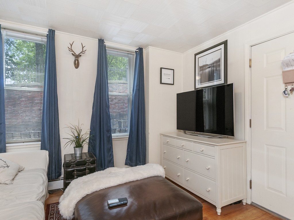 51 Snow Hill Street, Unit 2 Boston, MA 02113 - Photo 5 of 16