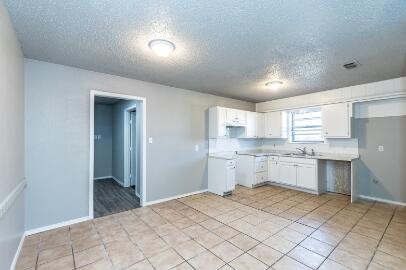 6305 29th Street Lubbock, TX 79407 - Photo 9 of 23 7dfe7c70-8fa3-4f81-aa88-9dc9e24e623e