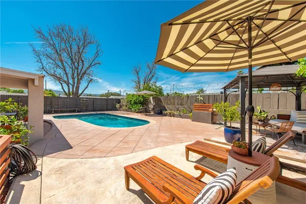 $799,900 | 2041 Lupin Street, Simi Valley, CA 93065