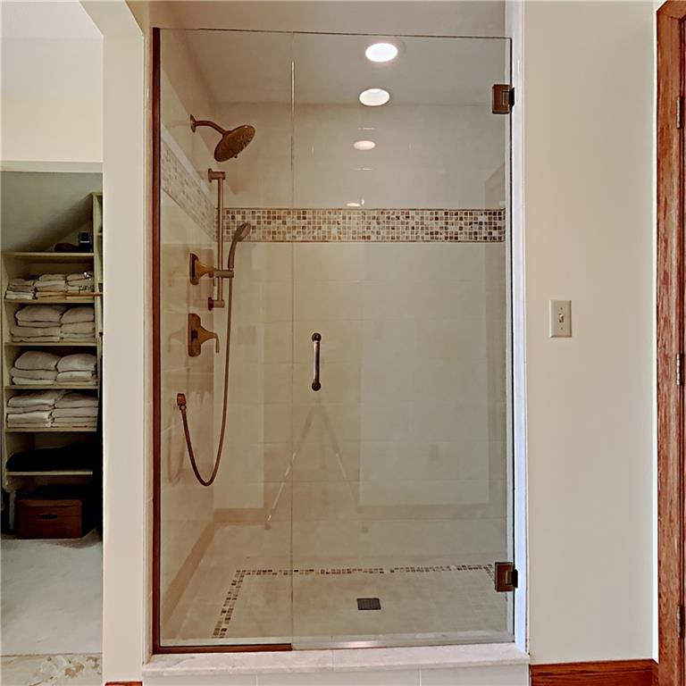 10330 Ridgecrest Point Wexford, PA 15090 - Photo 13 of 25 Gallery Image 13