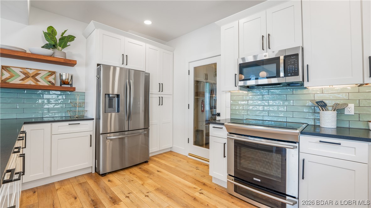 2268 Breezy Acres Road Osage Beach, MO 65065 - Photo 14 of 44