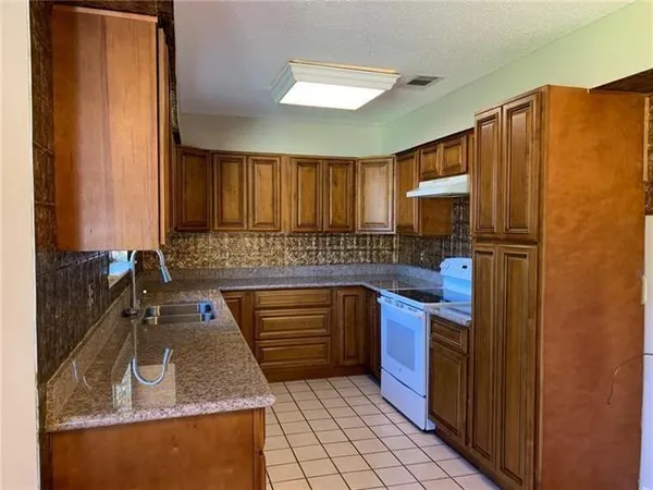 $1,900 | 100 Firwood Drive, Slidell, LA 70458