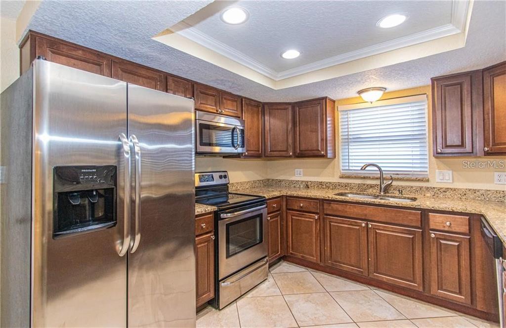 8900 Lido Lane Port Richey, FL 34668 - Photo 11 of 48