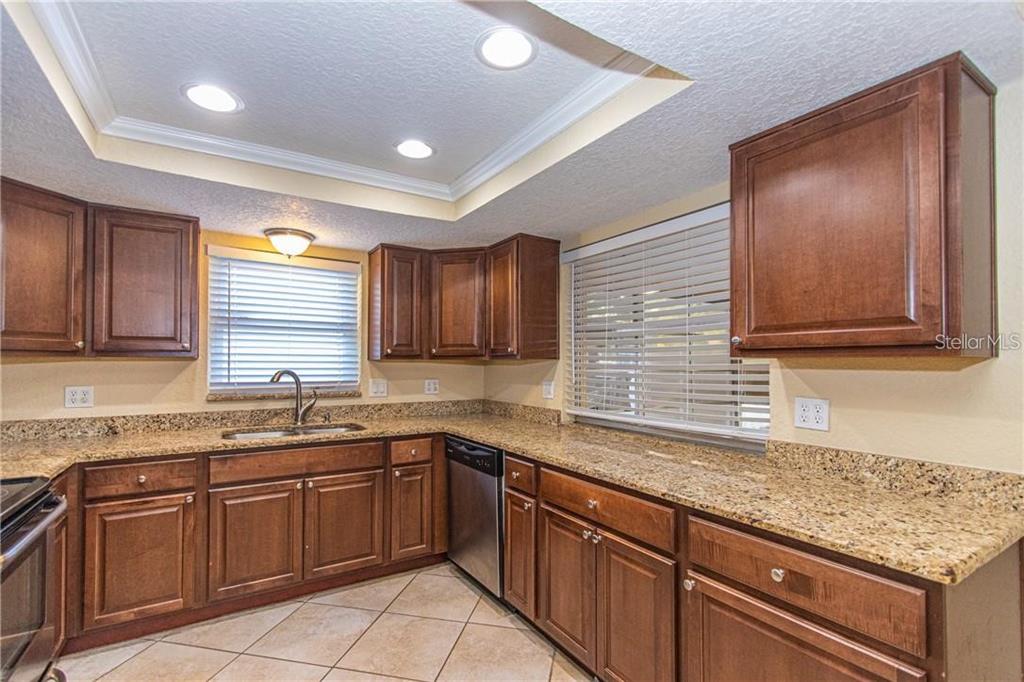 8900 Lido Lane Port Richey, FL 34668 - Photo 12 of 48